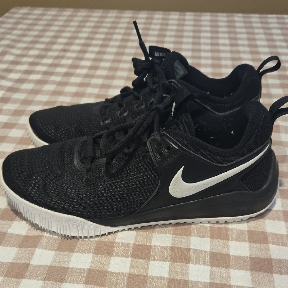 Nike Black and White Sneakers